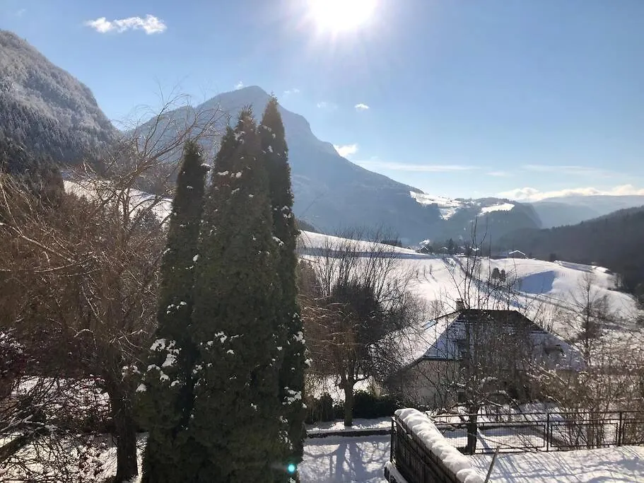 Hébergement de vacances Magnifique Maison Renovee, 10Pers Rencurel France
